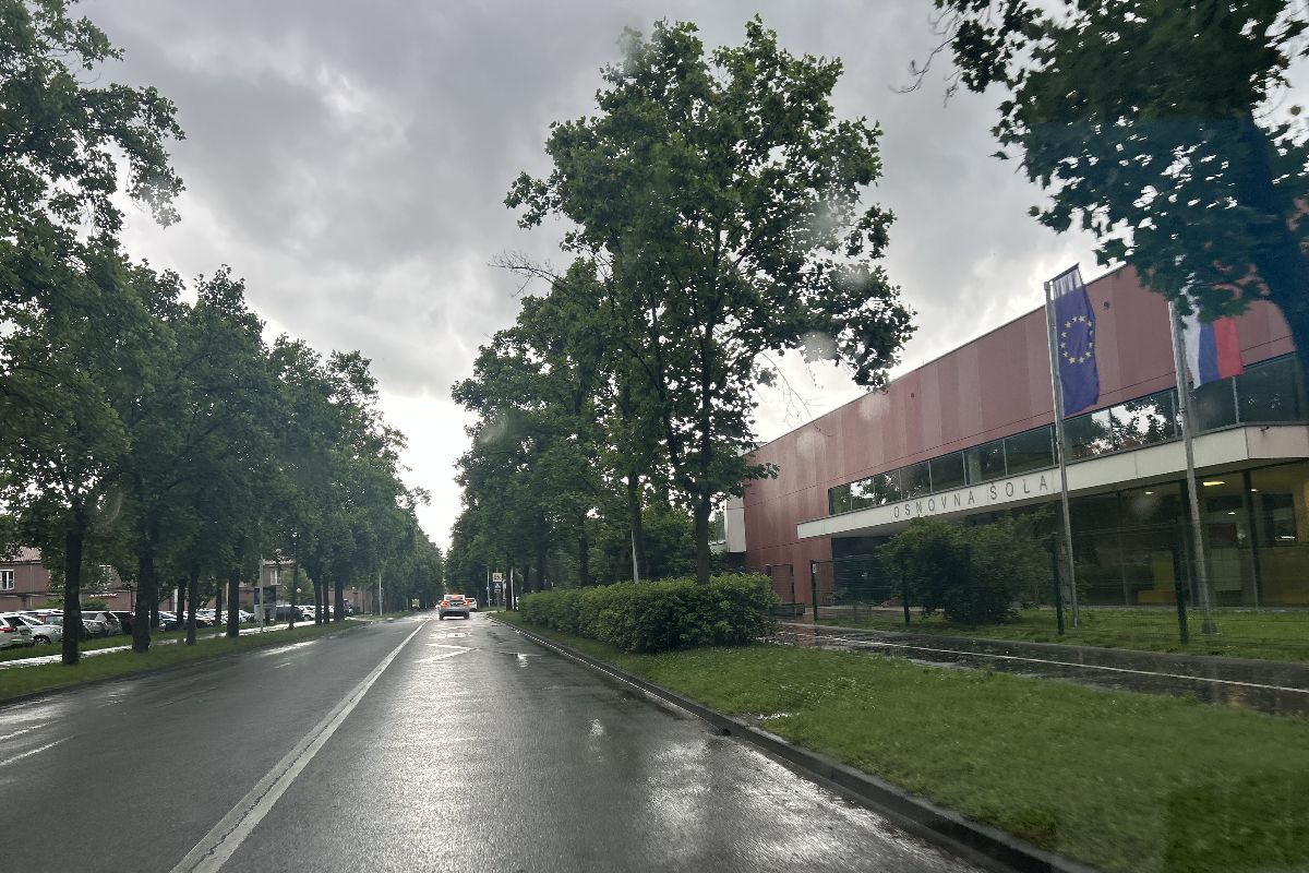 Osnovna sola ledine cesta