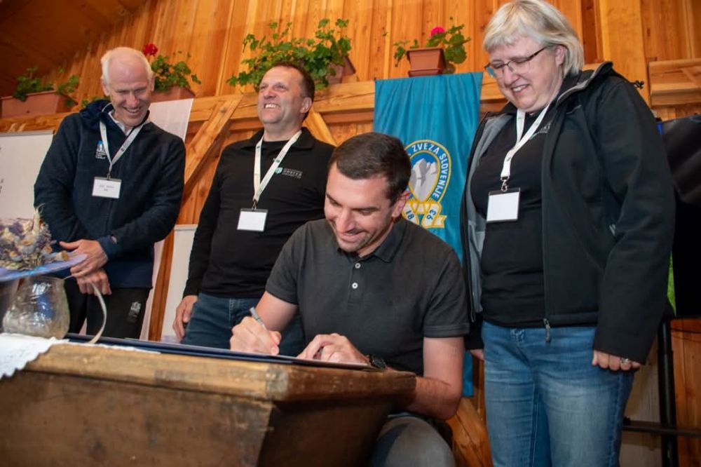 Baska grapa podpis gorniska vas