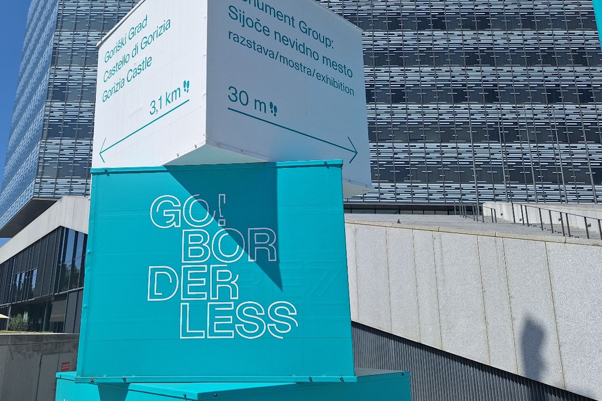 Epk nova gorica napis radio robin