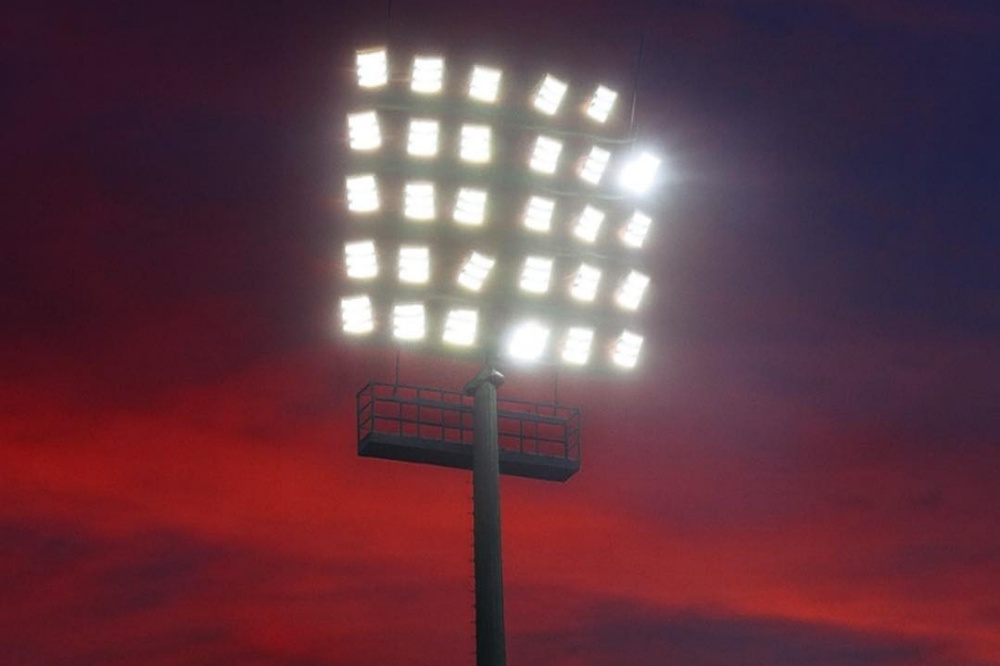 Sezana reflektorji tekma