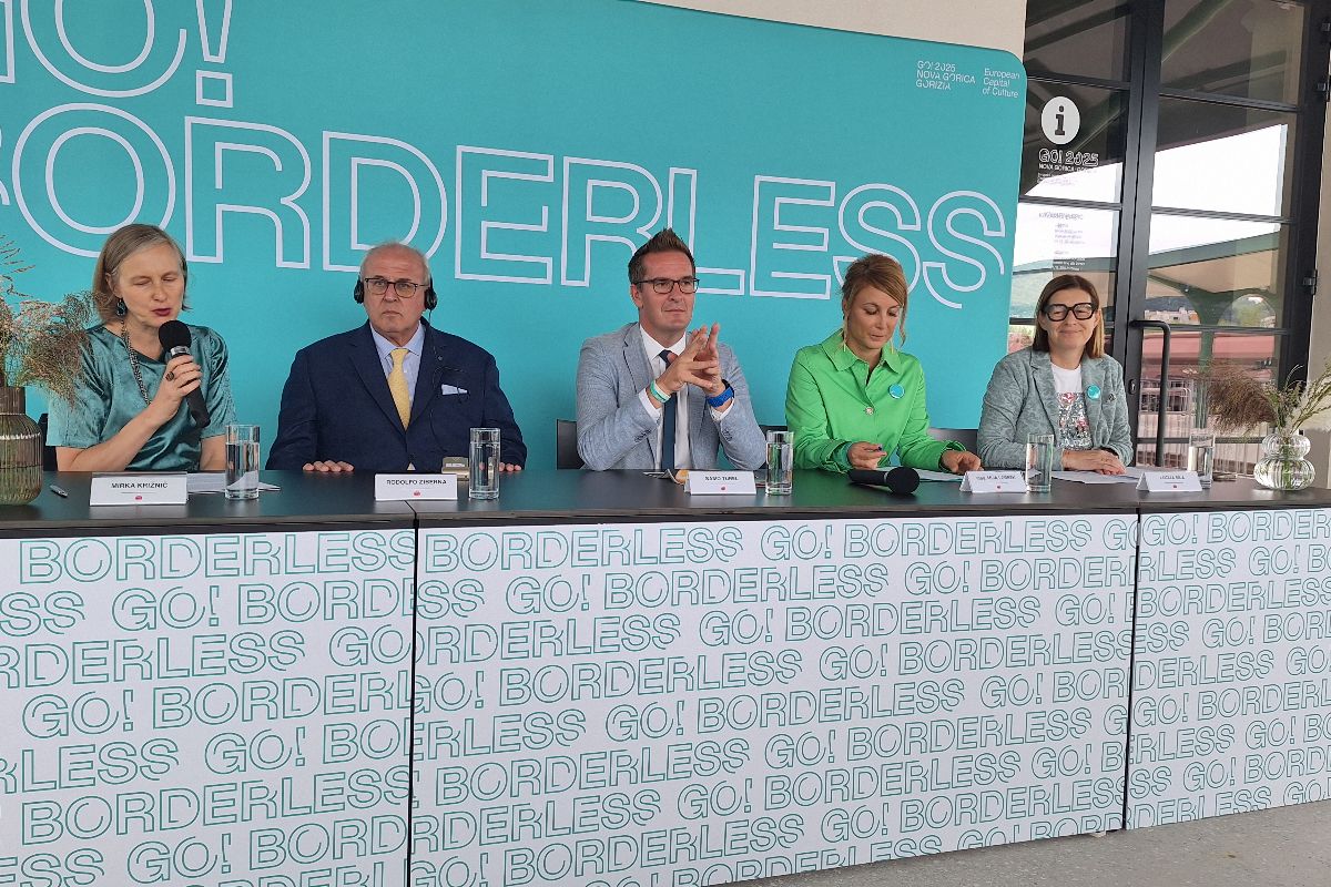 Brezmejni okusi radio robin