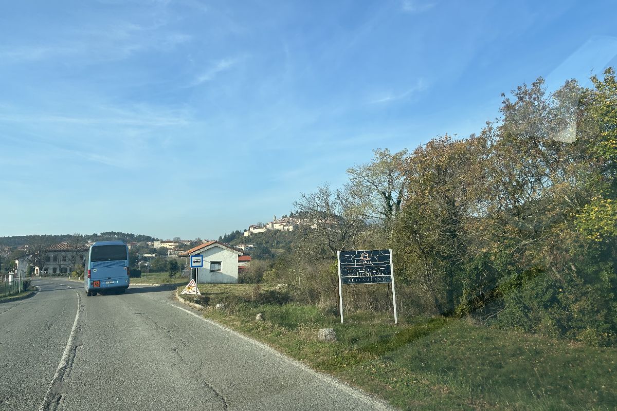 Komenskikras radiorobin