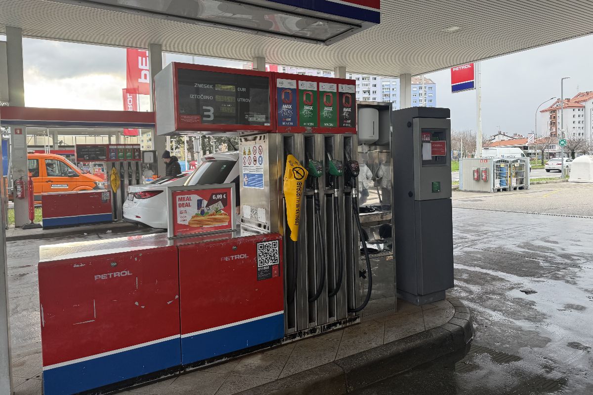 PETROL GORIVO