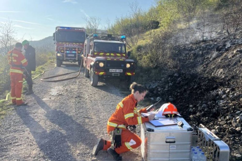 Gasilka pozarkomen0426