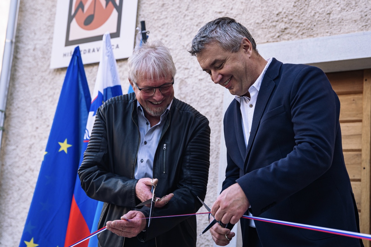 Hisa Zdravljica odprtje 3