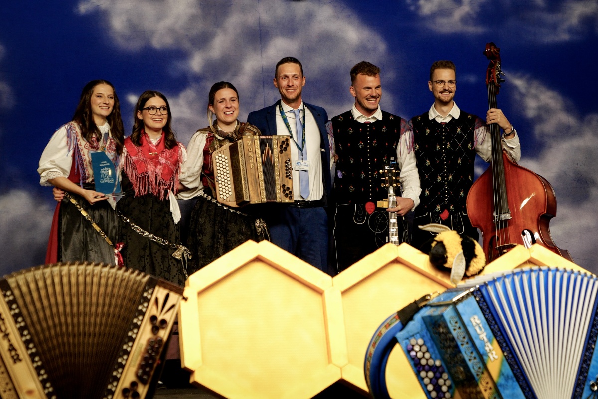 Steverjan 2026 prva nagrada Ansambel Obisk