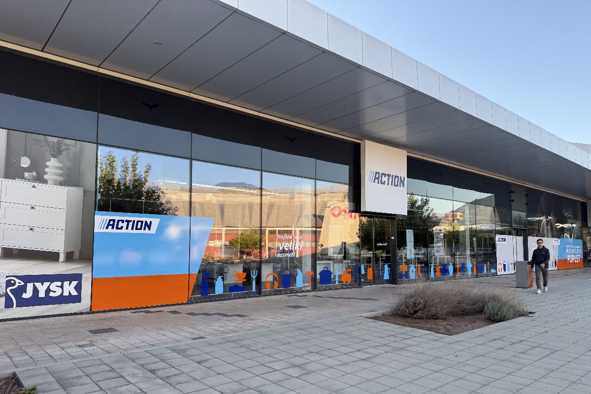 TRGOVINA ACTION NOVA GORICA RADIO ROBIN